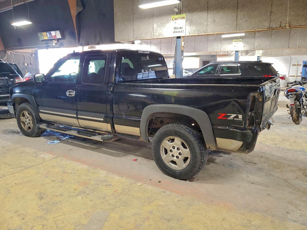 2006 CHEVROLET SILVERADO K1500 photo 2