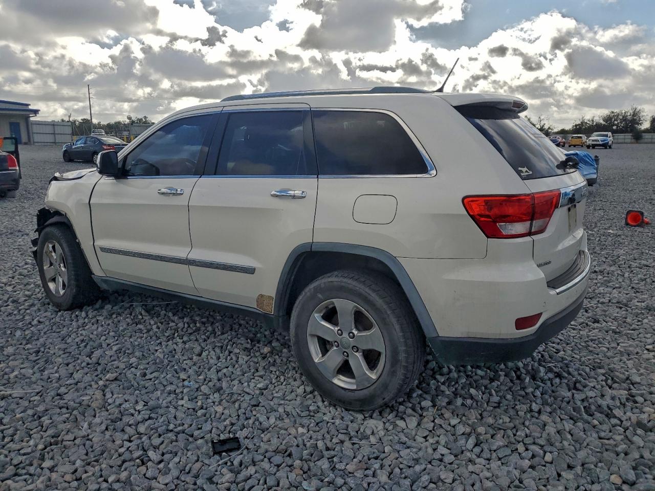 2012 JEEP GRAND CHEROKEE LIMITED photo 2