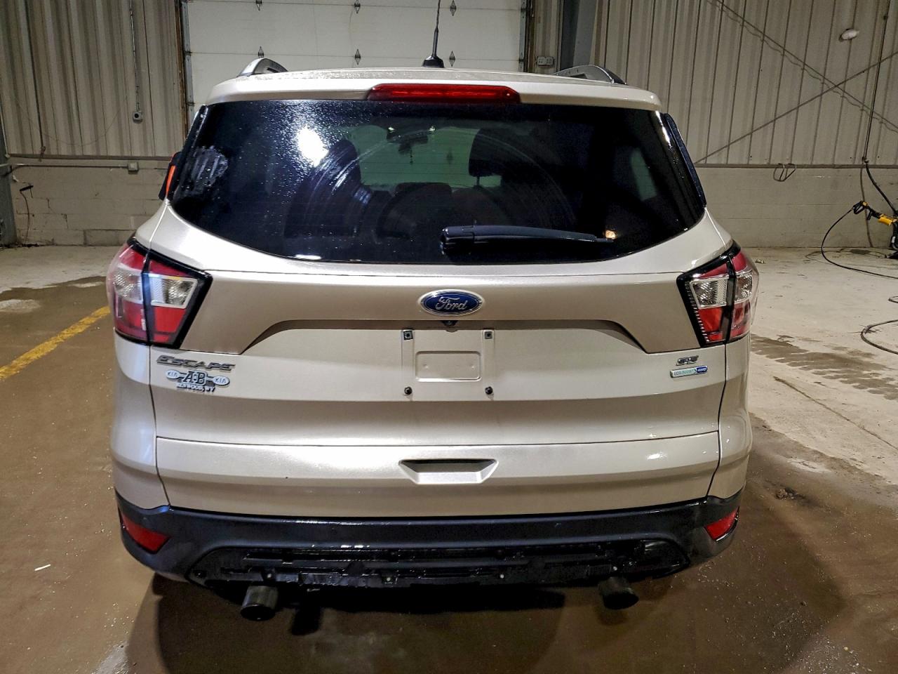 2017 FORD ESCAPE SE photo 6