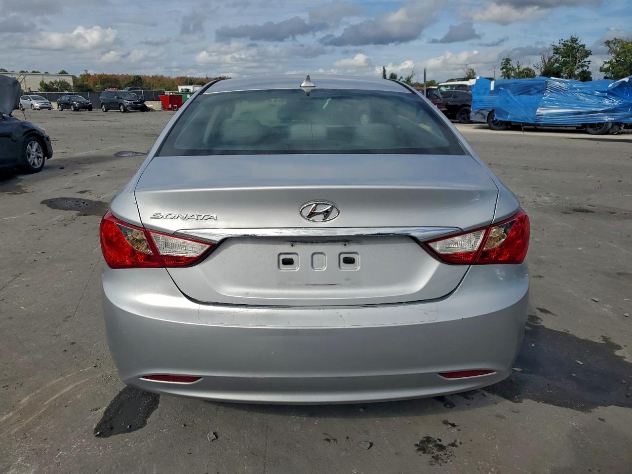 2013 HYUNDAI SONATA GLS photo 6