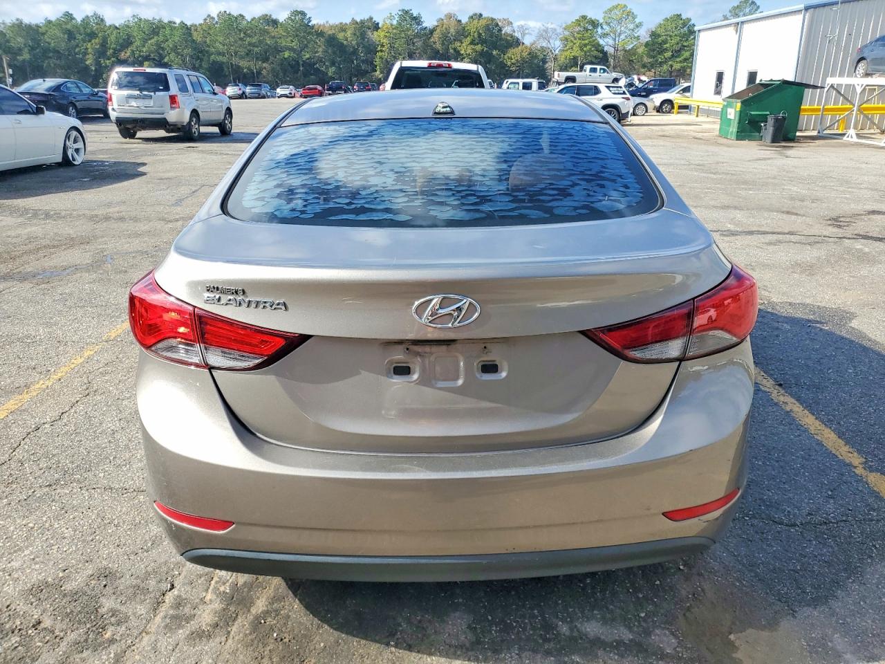 2016 HYUNDAI ELANTRA SE photo 6