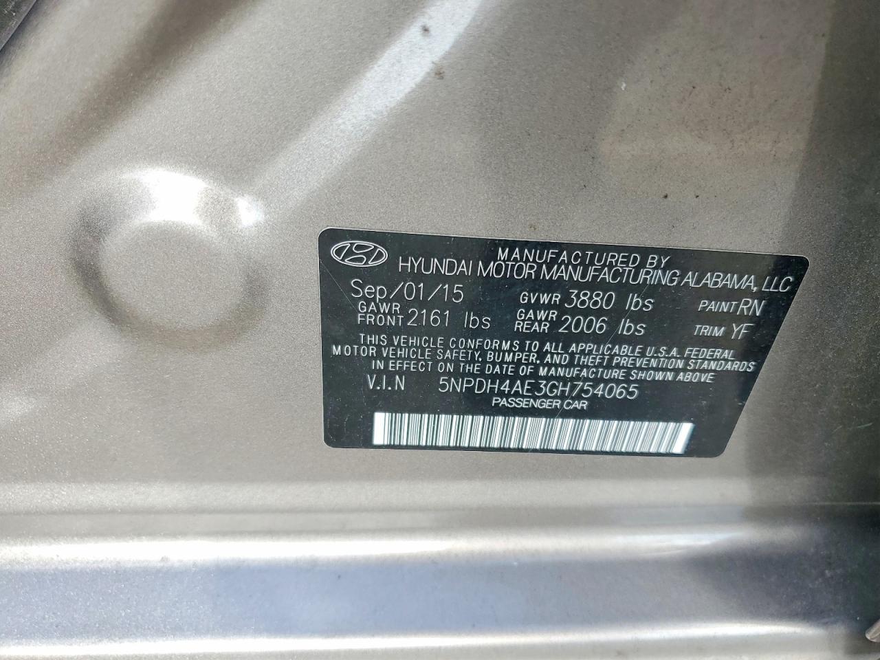 2016 HYUNDAI ELANTRA SE photo 13