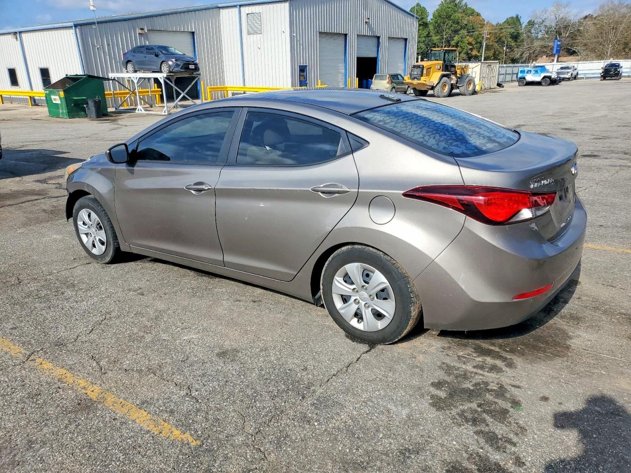 2016 HYUNDAI ELANTRA SE photo 2