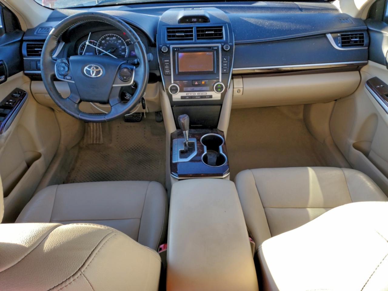 2012 TOYOTA CAMRY BASE photo 8
