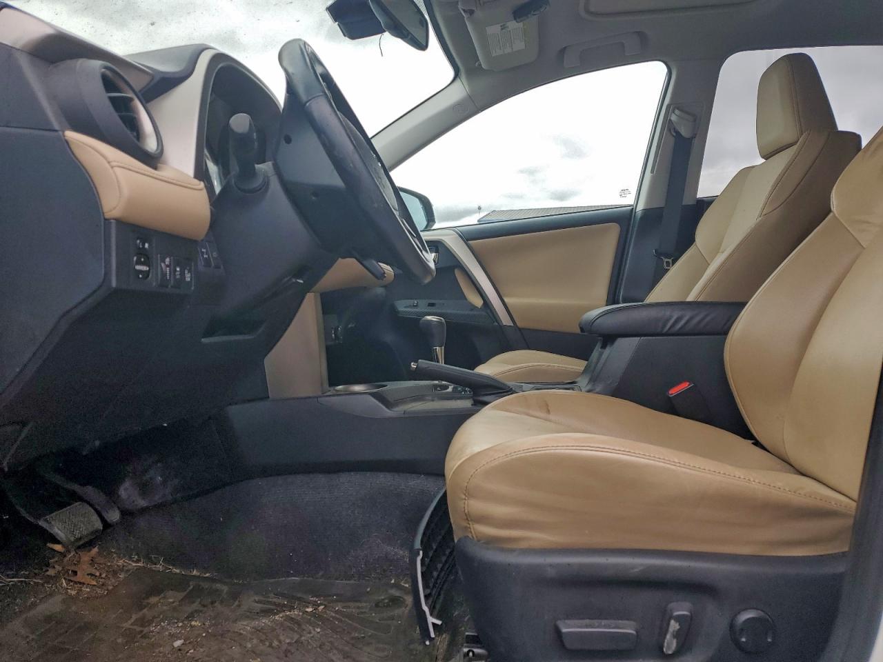 2015 TOYOTA RAV4 LIMITED photo 7