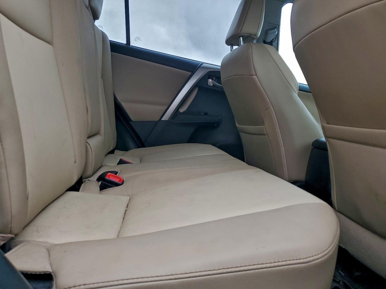 2015 TOYOTA RAV4 LIMITED photo 11