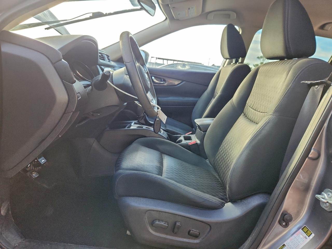 2017 NISSAN ROGUE S photo 7