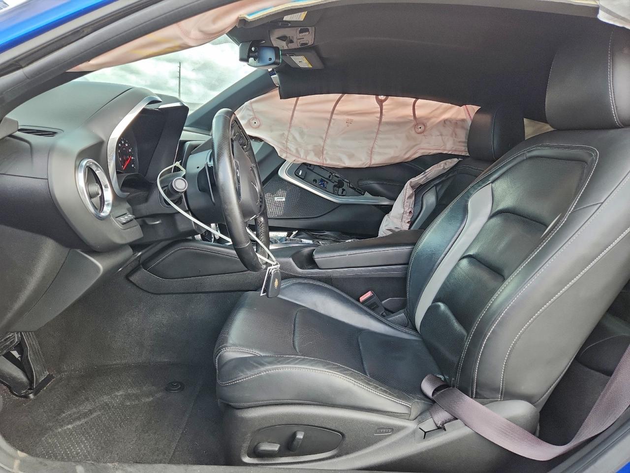2017 CHEVROLET CAMARO LT photo 7