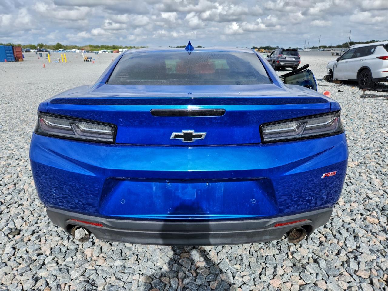 2017 CHEVROLET CAMARO LT photo 6