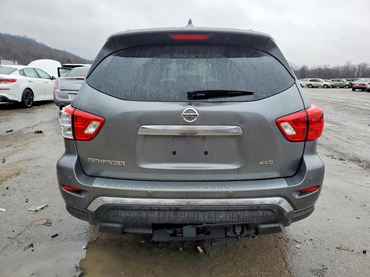 2020 NISSAN PATHFINDER S photo 6