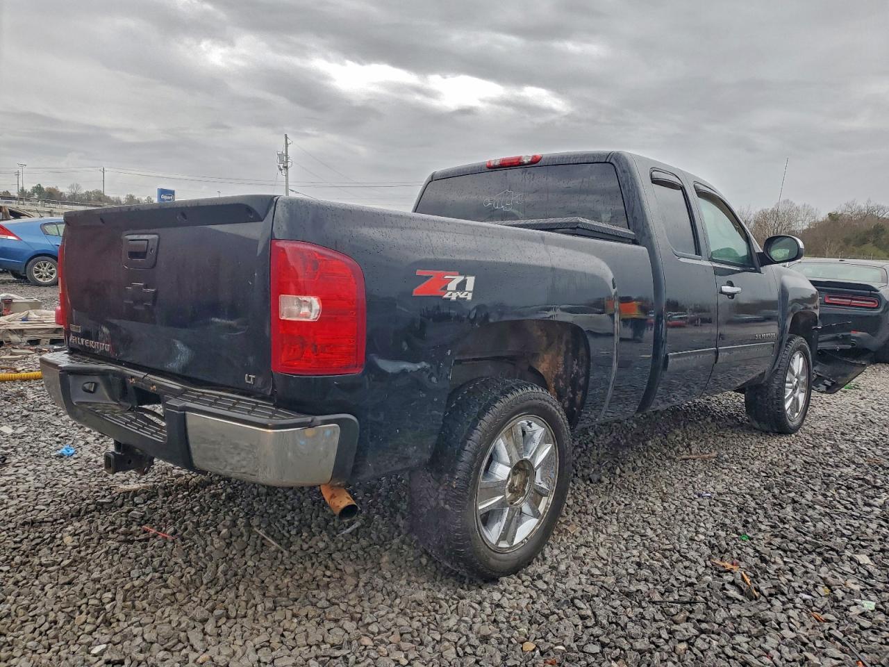 2010 CHEVROLET SILVERADO K1500 LT photo 3