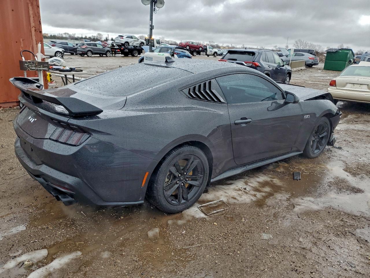 2024 FORD MUSTANG GT photo 3