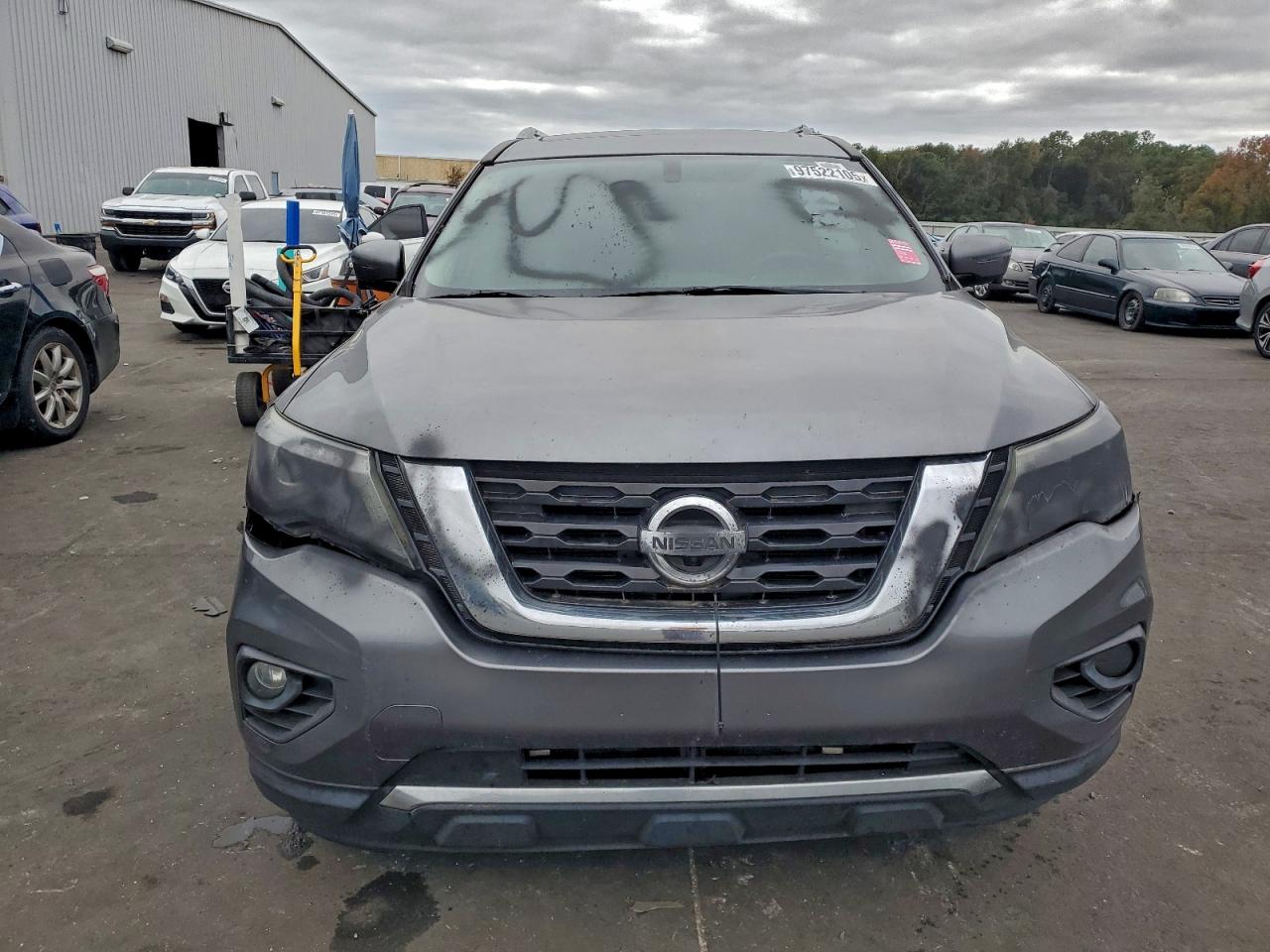 2017 NISSAN PATHFINDER S photo 5