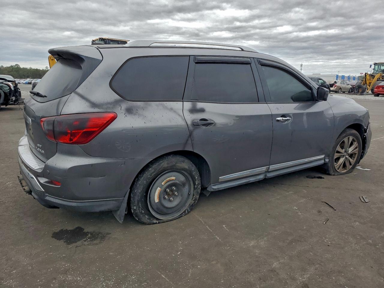 2017 NISSAN PATHFINDER S photo 3