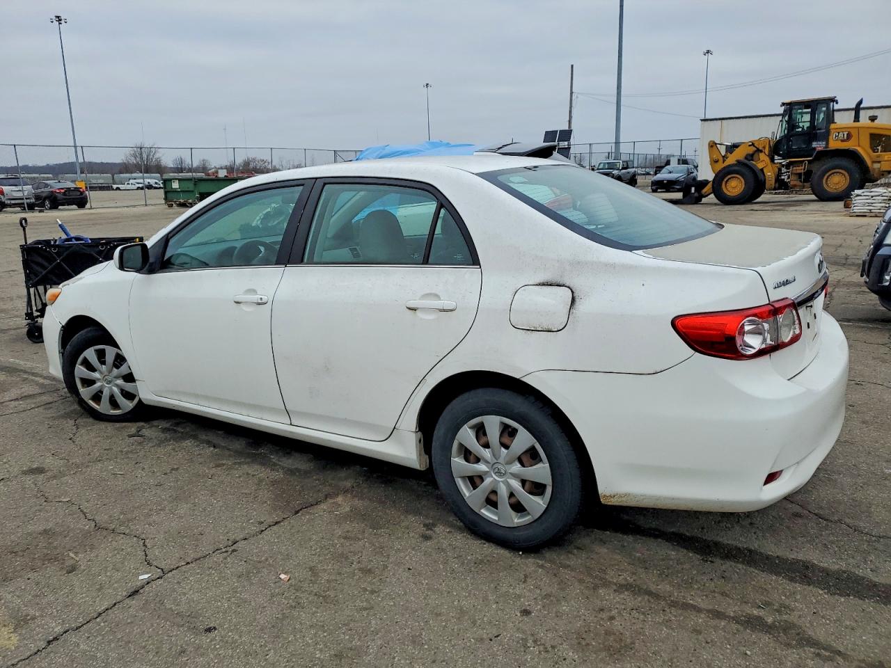2013 TOYOTA COROLLA BASE photo 2