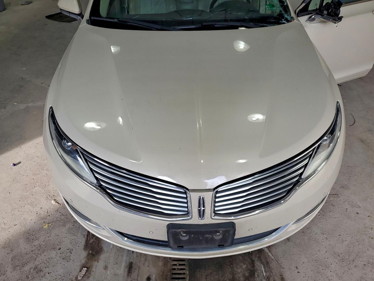 2016 LINCOLN MKZ HYBRID photo 11