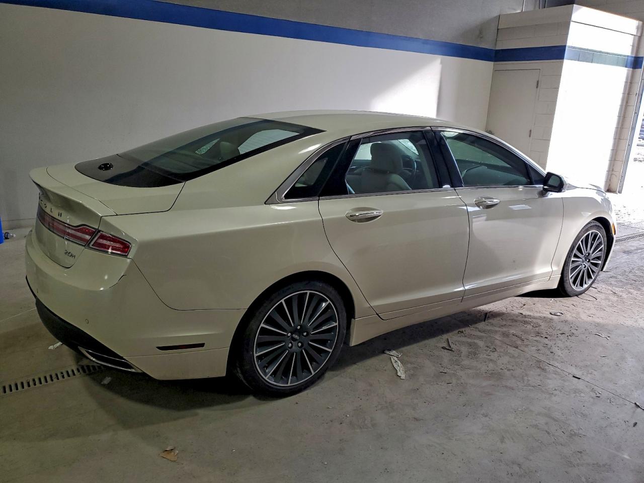 2016 LINCOLN MKZ HYBRID photo 3