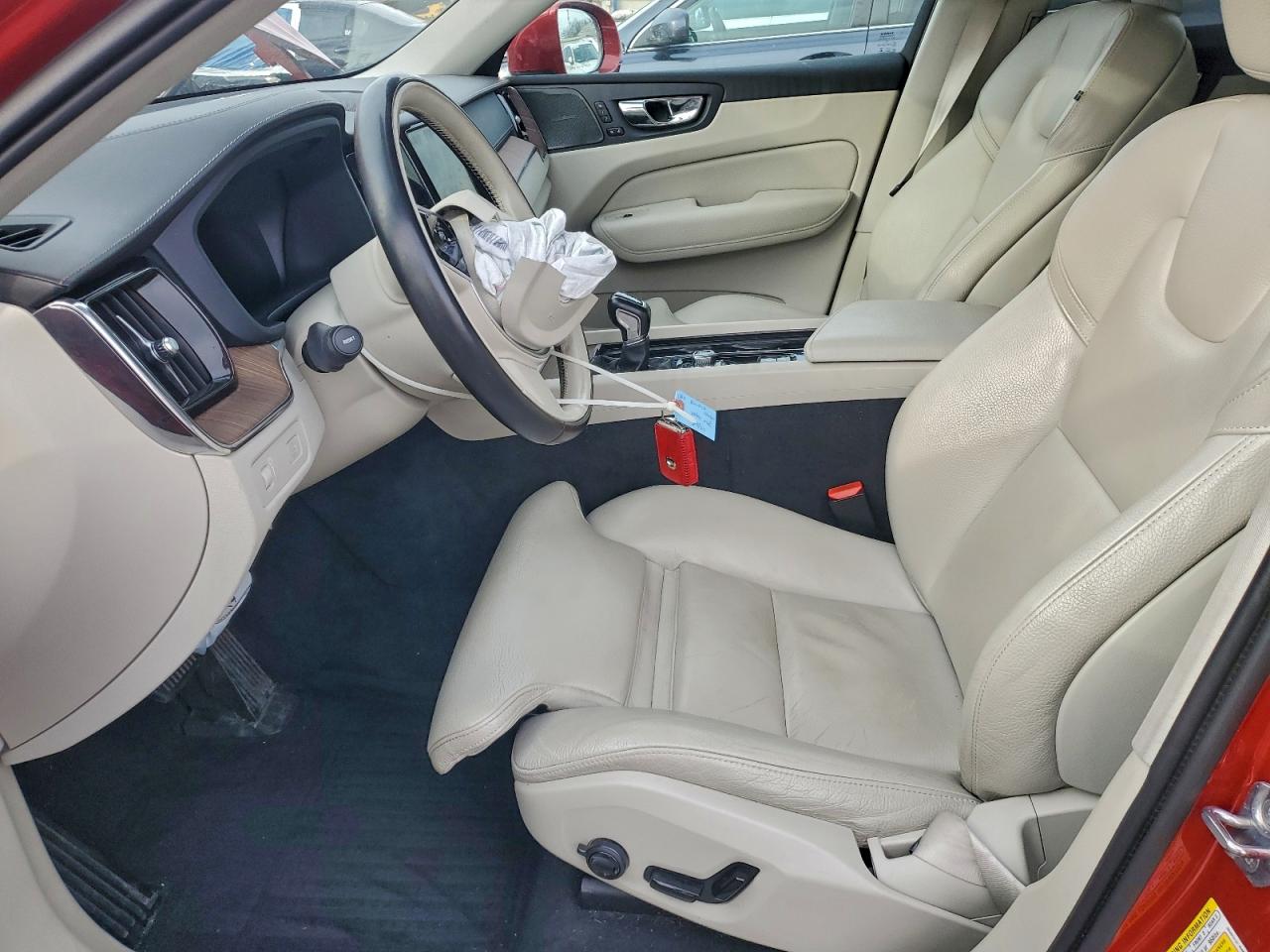 2019 VOLVO XC60 T5 INSCRIPTION photo 7