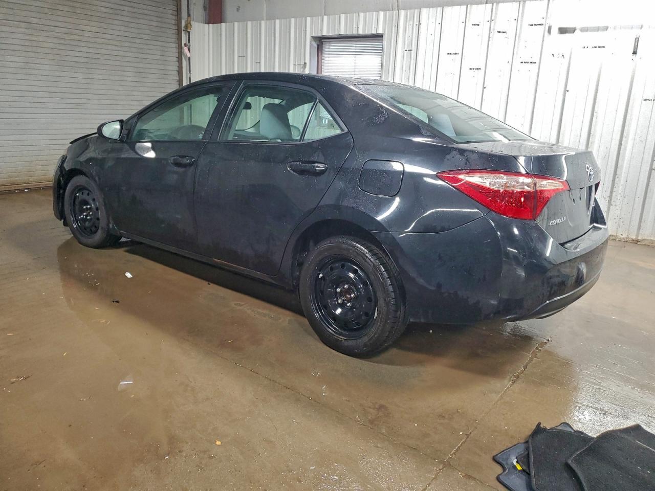 2017 TOYOTA COROLLA L photo 2