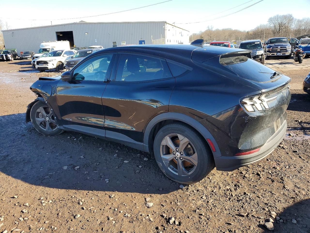 2021 FORD MUSTANG MACH-E SELECT photo 2