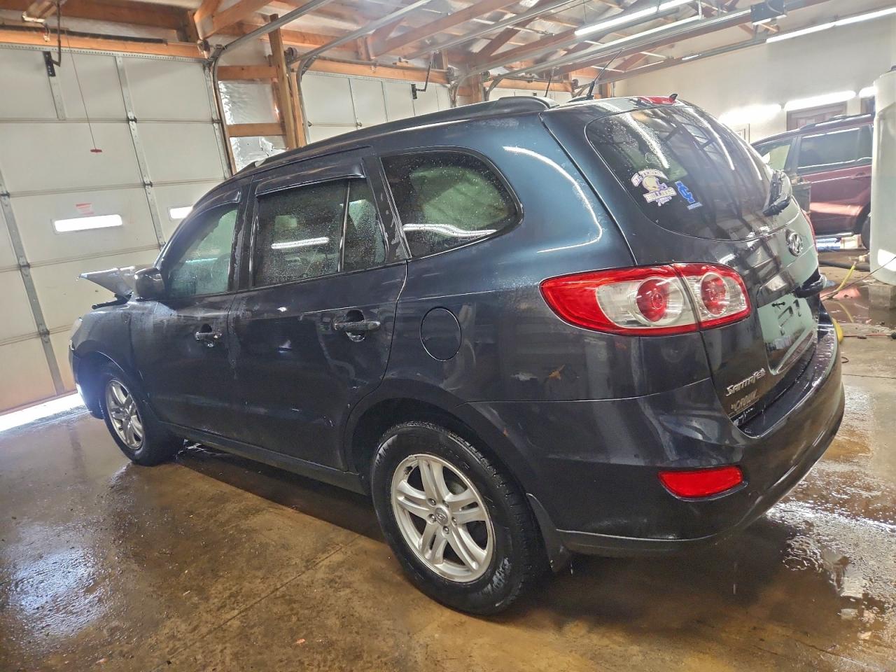 2012 HYUNDAI SANTA FE GLS photo 2