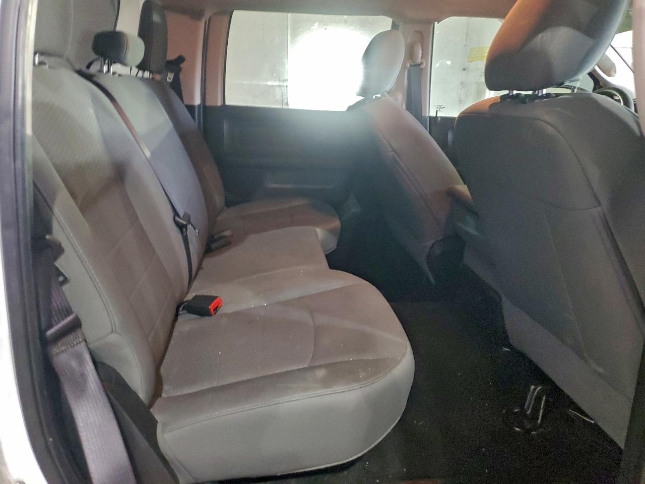 2017 RAM 1500 ST photo 10