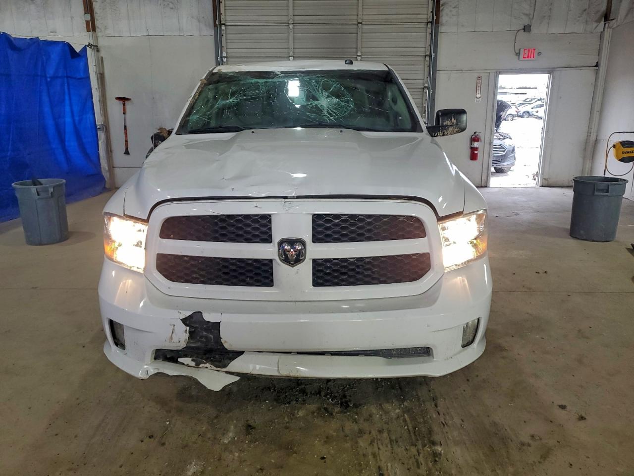 2017 RAM 1500 ST photo 5