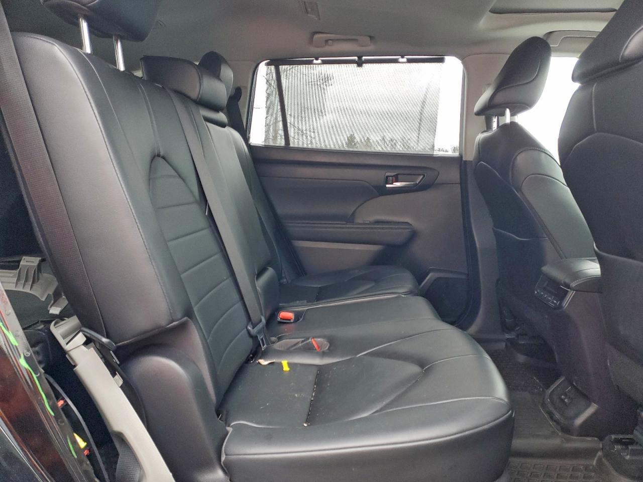 2023 TOYOTA HIGHLANDER L photo 11