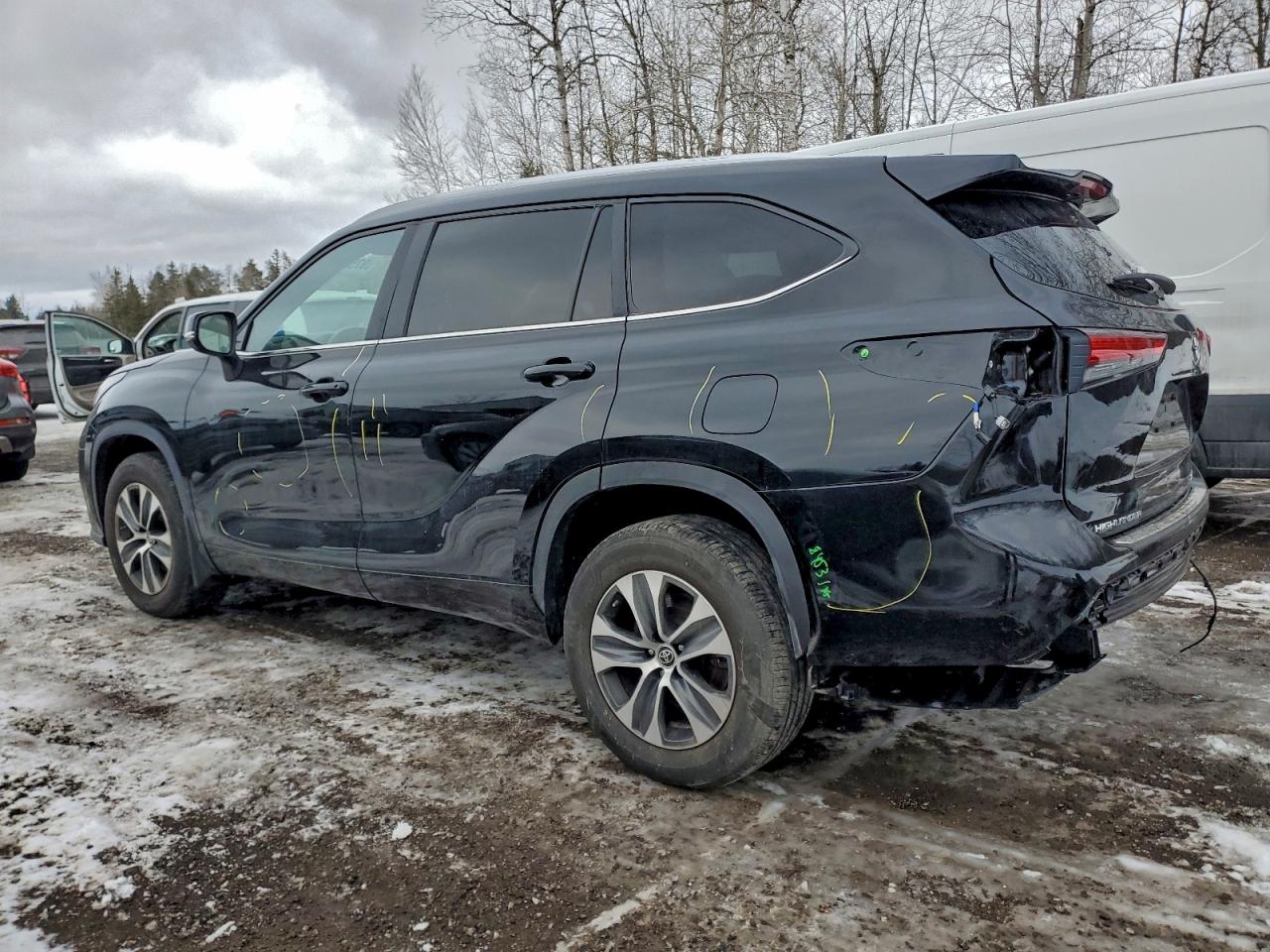 2023 TOYOTA HIGHLANDER L photo 2