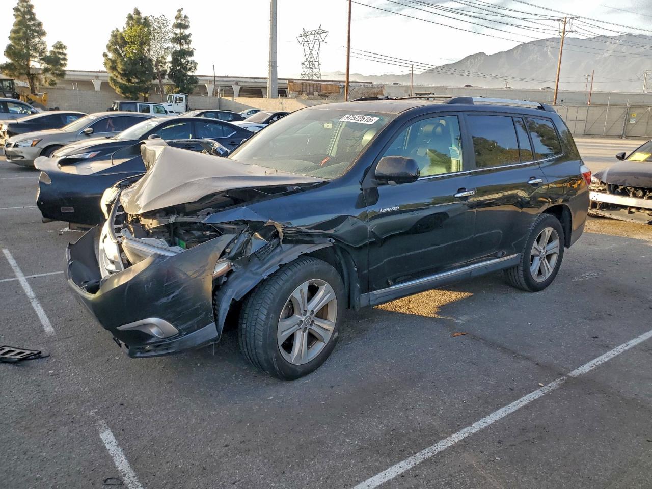2013 TOYOTA HIGHLANDER
