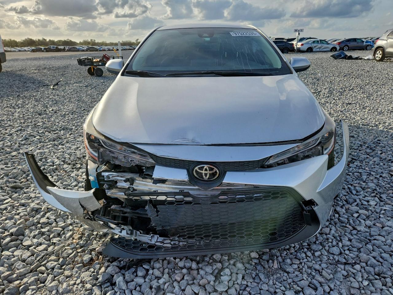 2021 TOYOTA COROLLA LE photo 9