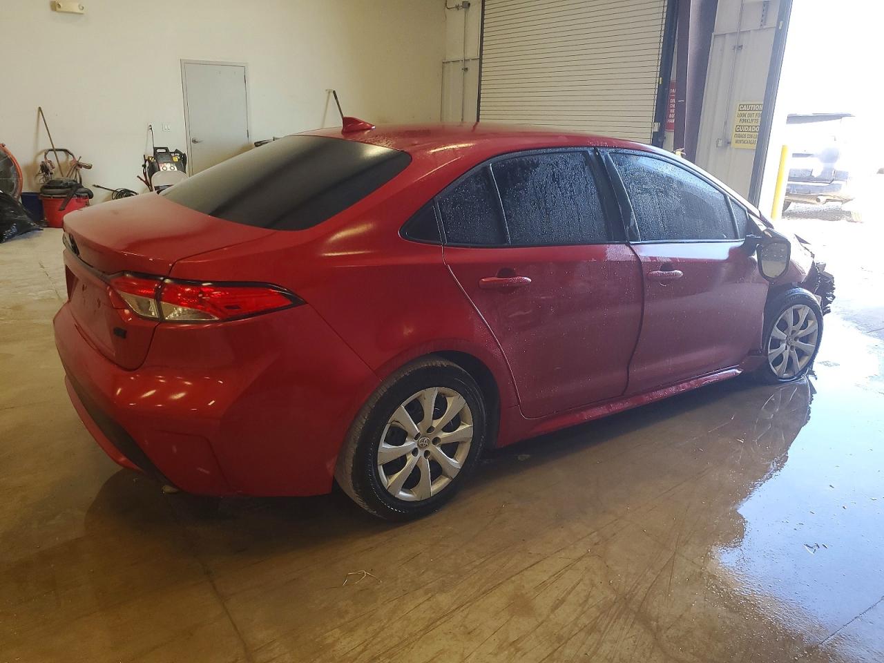 2020 TOYOTA COROLLA LE photo 3
