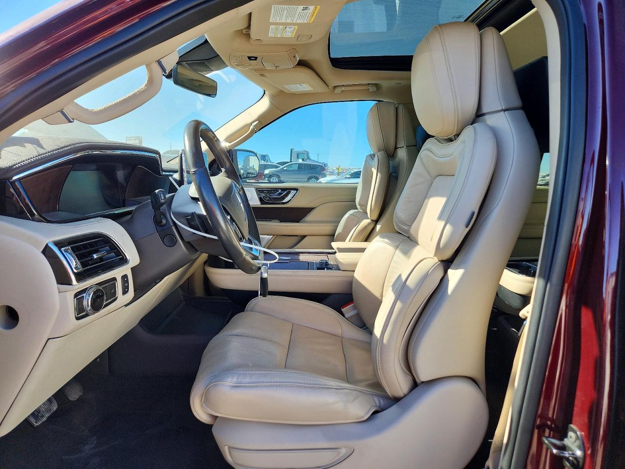 2019 LINCOLN NAVIGATOR L RESERVE photo 7