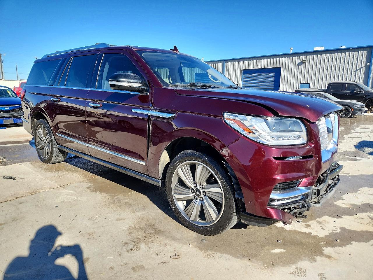 2019 LINCOLN NAVIGATOR L RESERVE photo 4