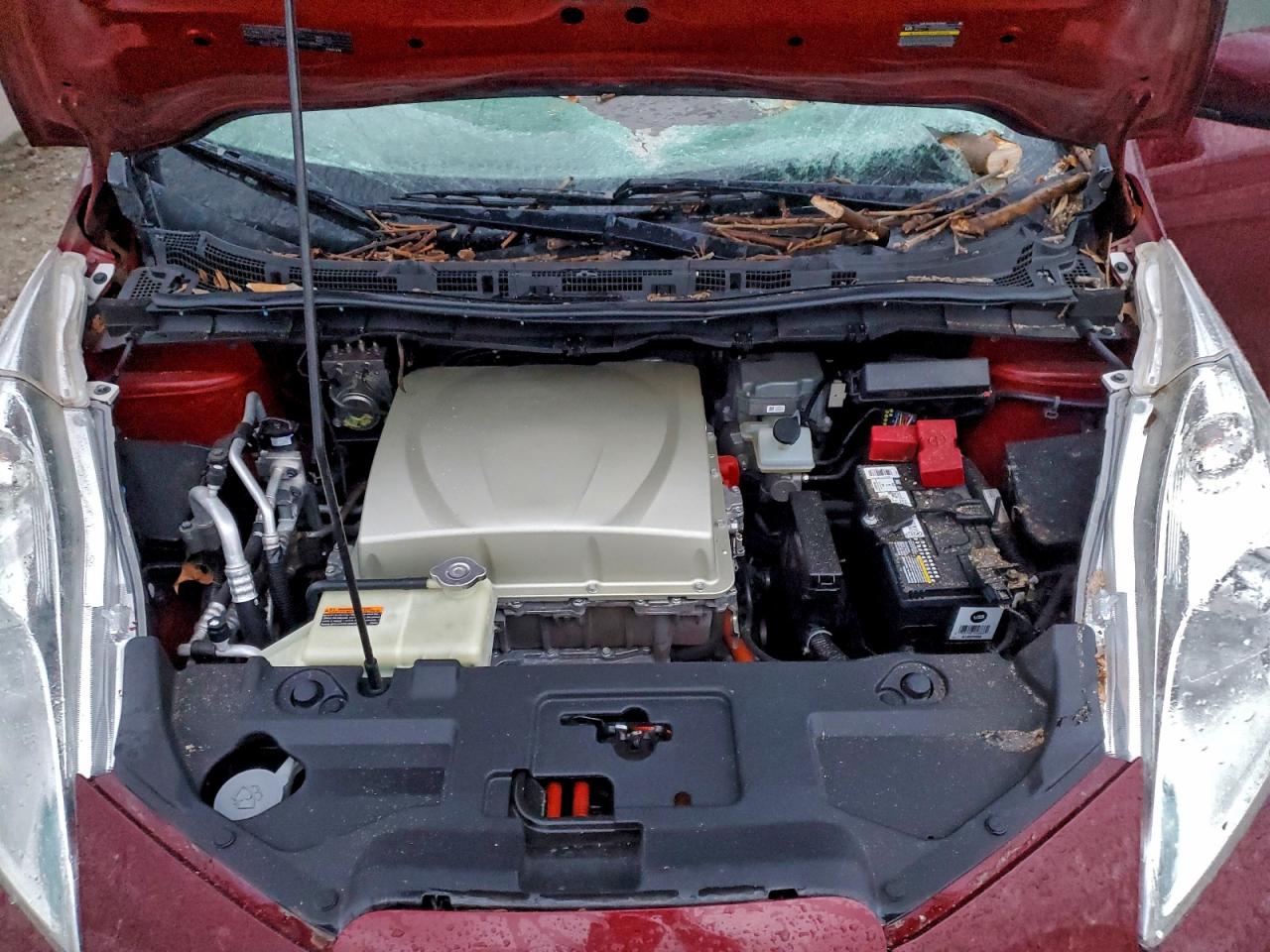 2017 NISSAN LEAF S photo 12