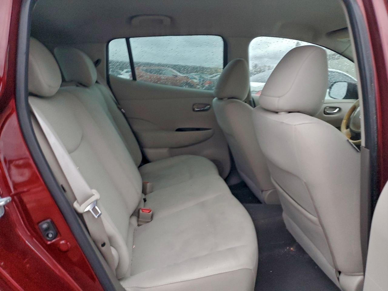 2017 NISSAN LEAF S photo 11
