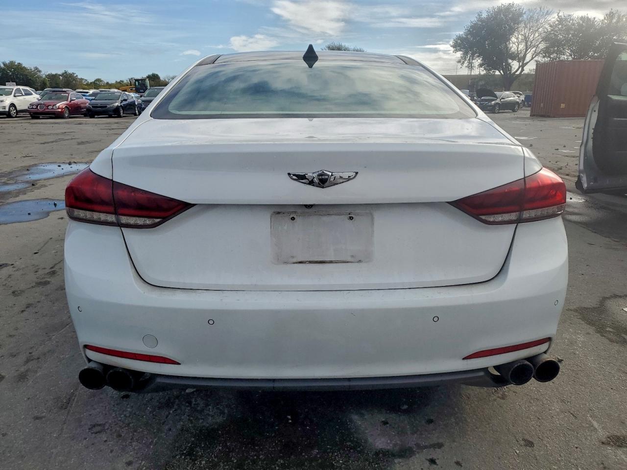 2015 HYUNDAI GENESIS 3.8L photo 6