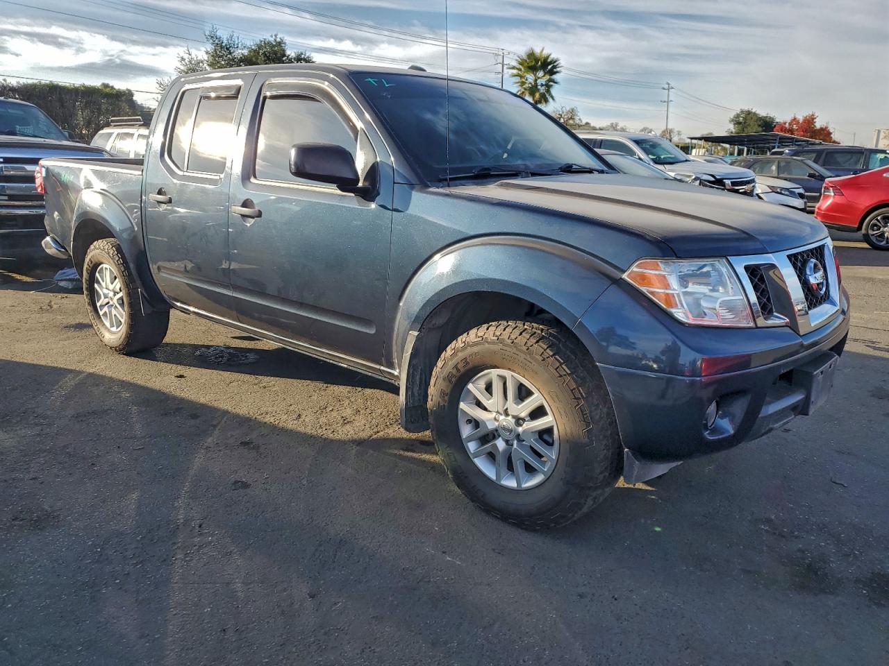 2017 NISSAN FRONTIER S photo 4