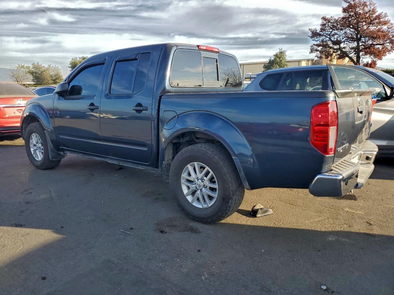 2017 NISSAN FRONTIER S photo 2