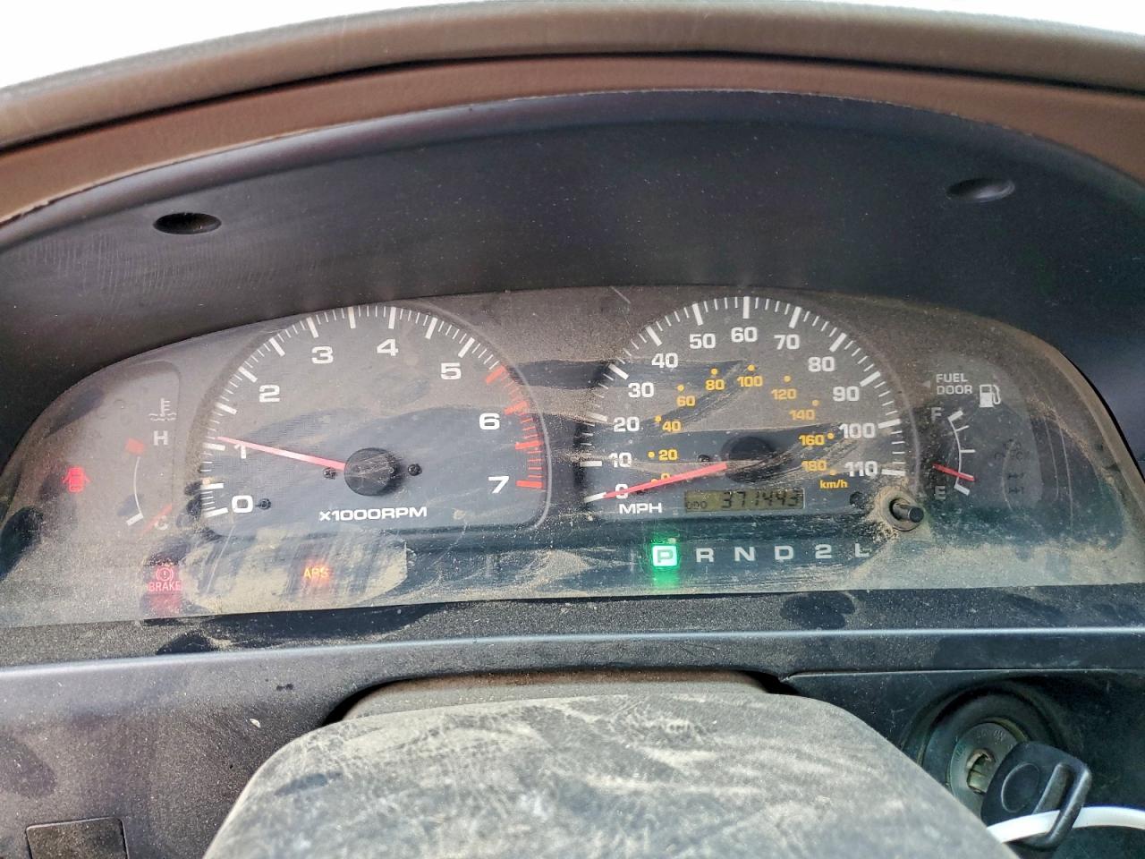 2000 TOYOTA 4RUNNER SR5 photo 9