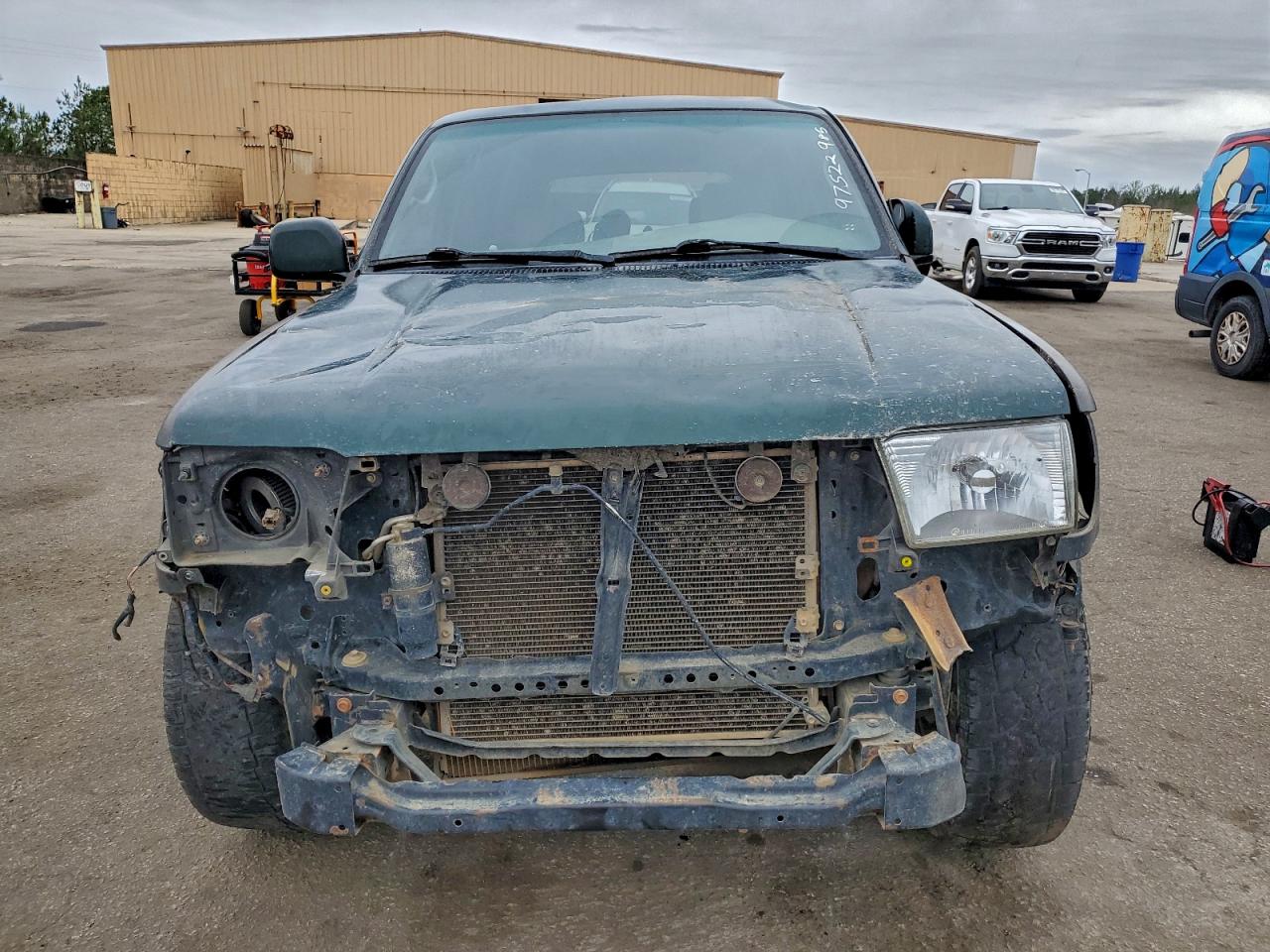 2000 TOYOTA 4RUNNER SR5 photo 5