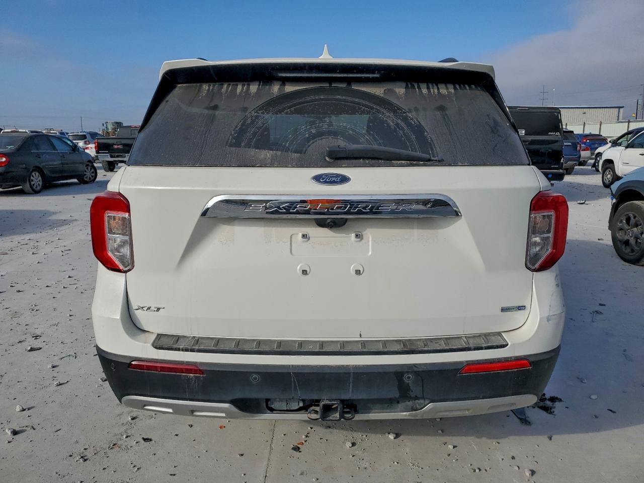 2020 FORD EXPLORER XLT photo 16