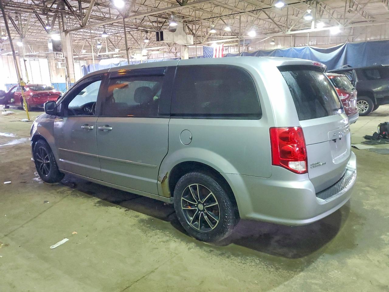 2013 DODGE GRAND CARAVAN SXT photo 2