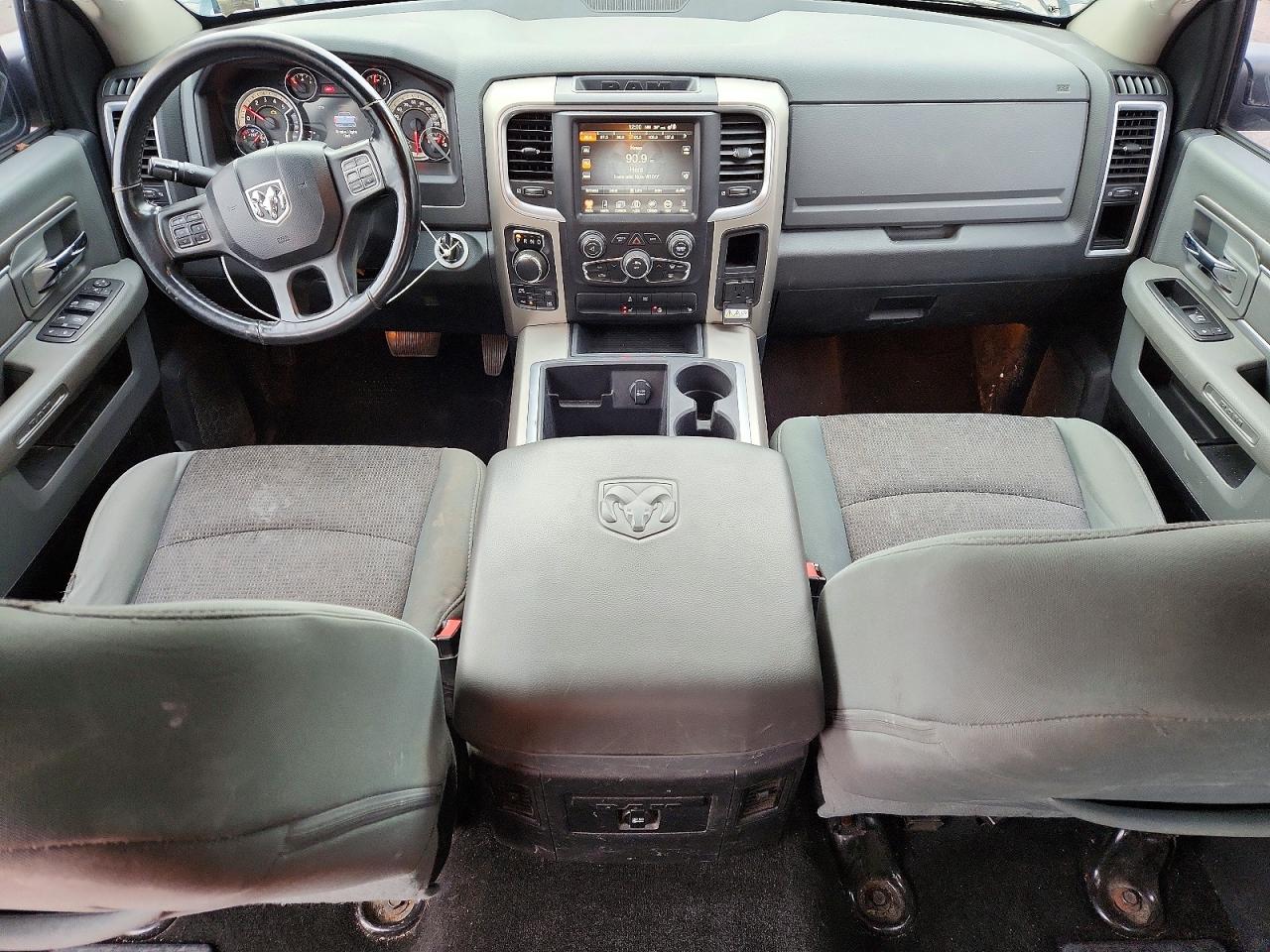 2014 RAM 1500 SLT photo 15