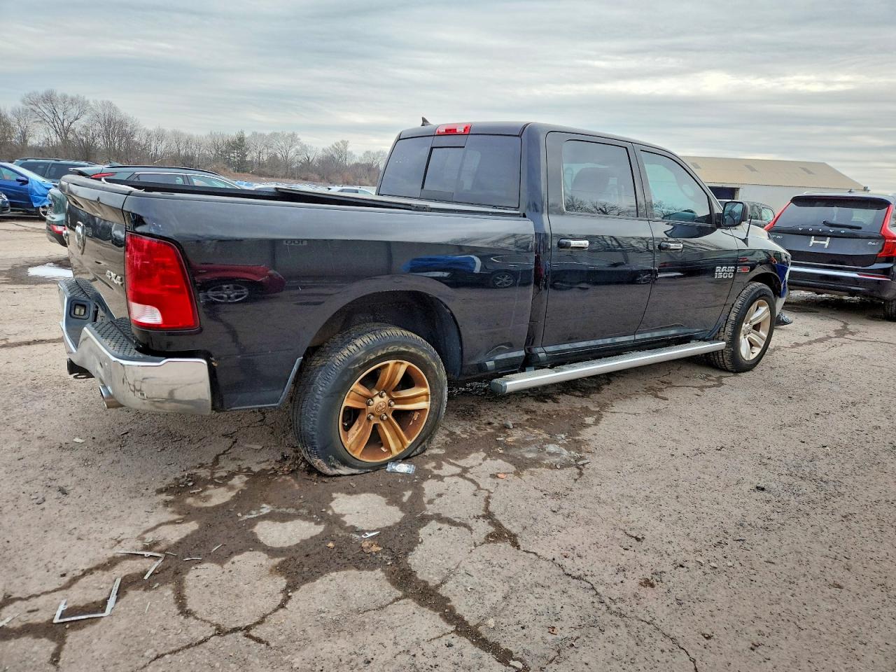 2014 RAM 1500 SLT photo 5