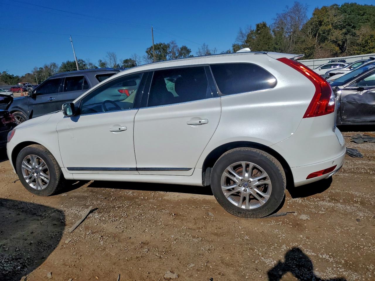 2015 VOLVO XC60 T5 PREMIER photo 4