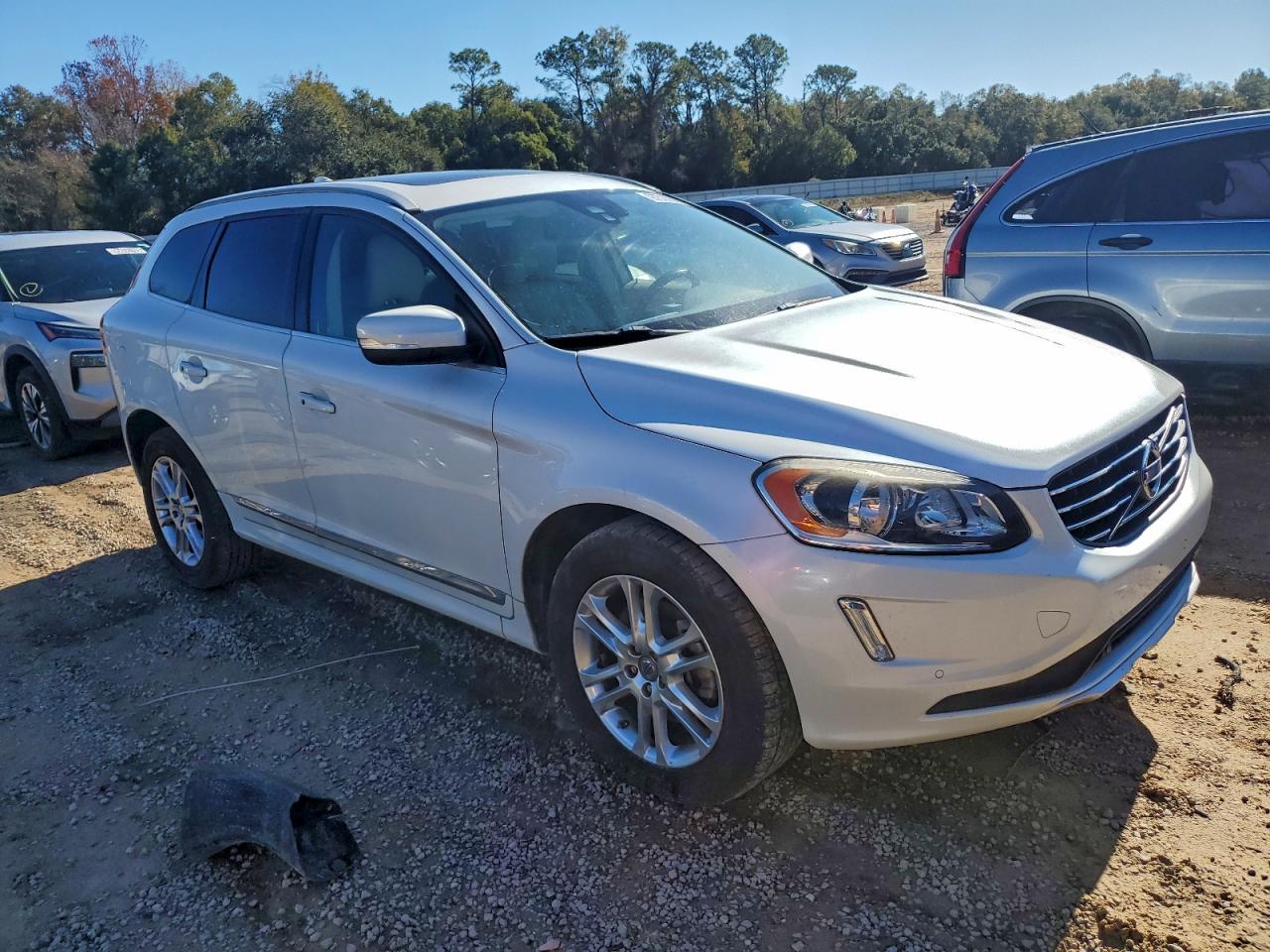 2015 VOLVO XC60 T5 PREMIER photo 10