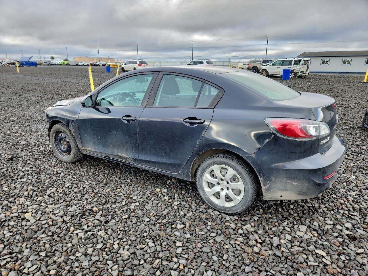 2013 MAZDA 3 I photo 2