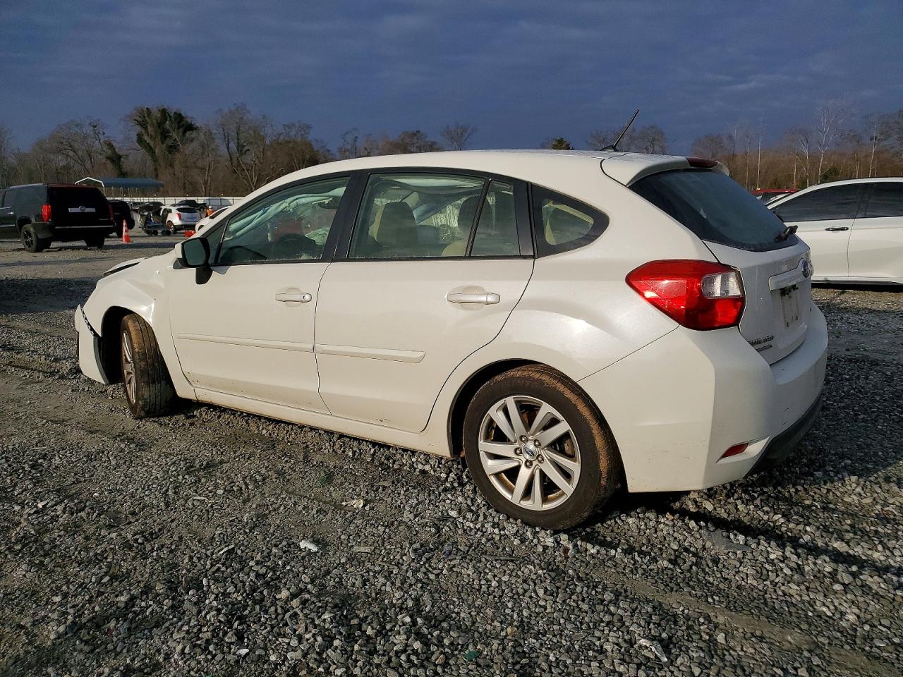 2016 SUBARU IMPREZA PREMIUM photo 4