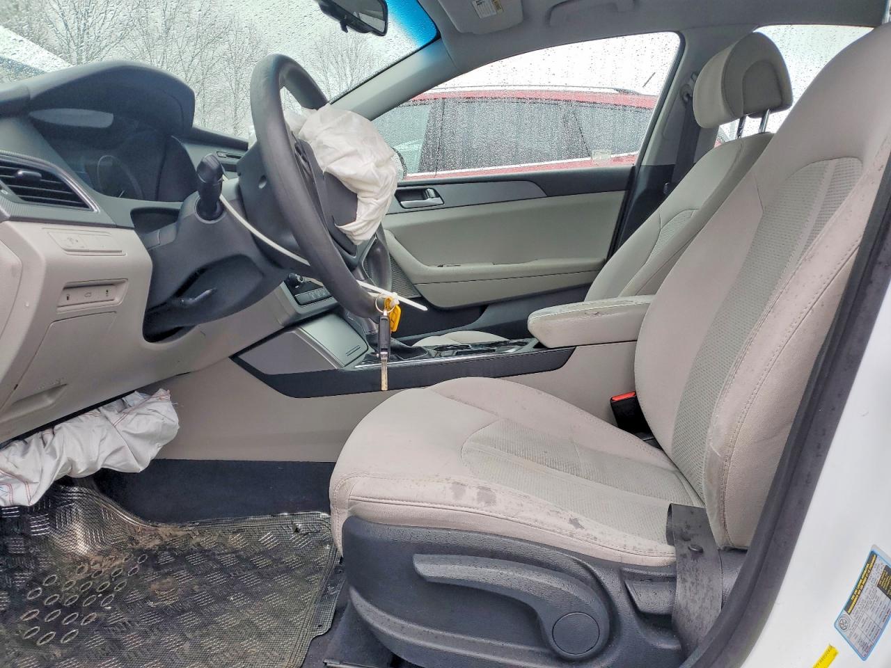 2016 HYUNDAI SONATA SE photo 7